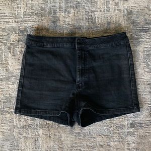 Ashely Mason. Size 29. High waisted Shorts.